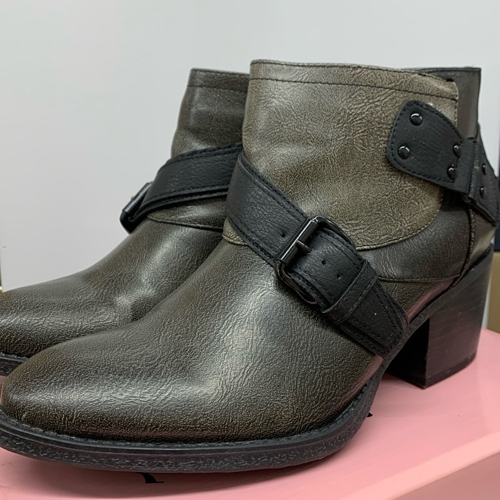 Crown Vintage Willy Ankle Boots